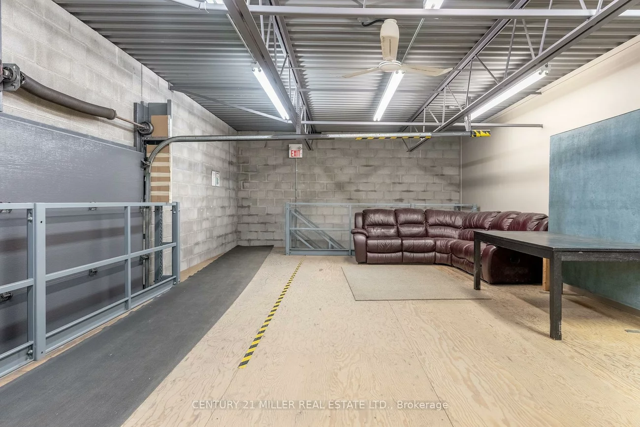 4, Carson, Bramalea South Industrial, Brampton