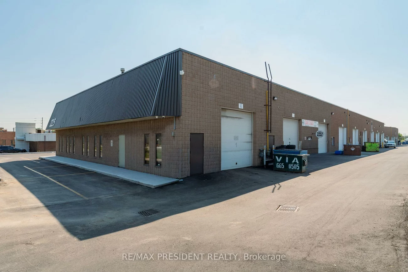 225, Advance, Steeles Industrial, Brampton