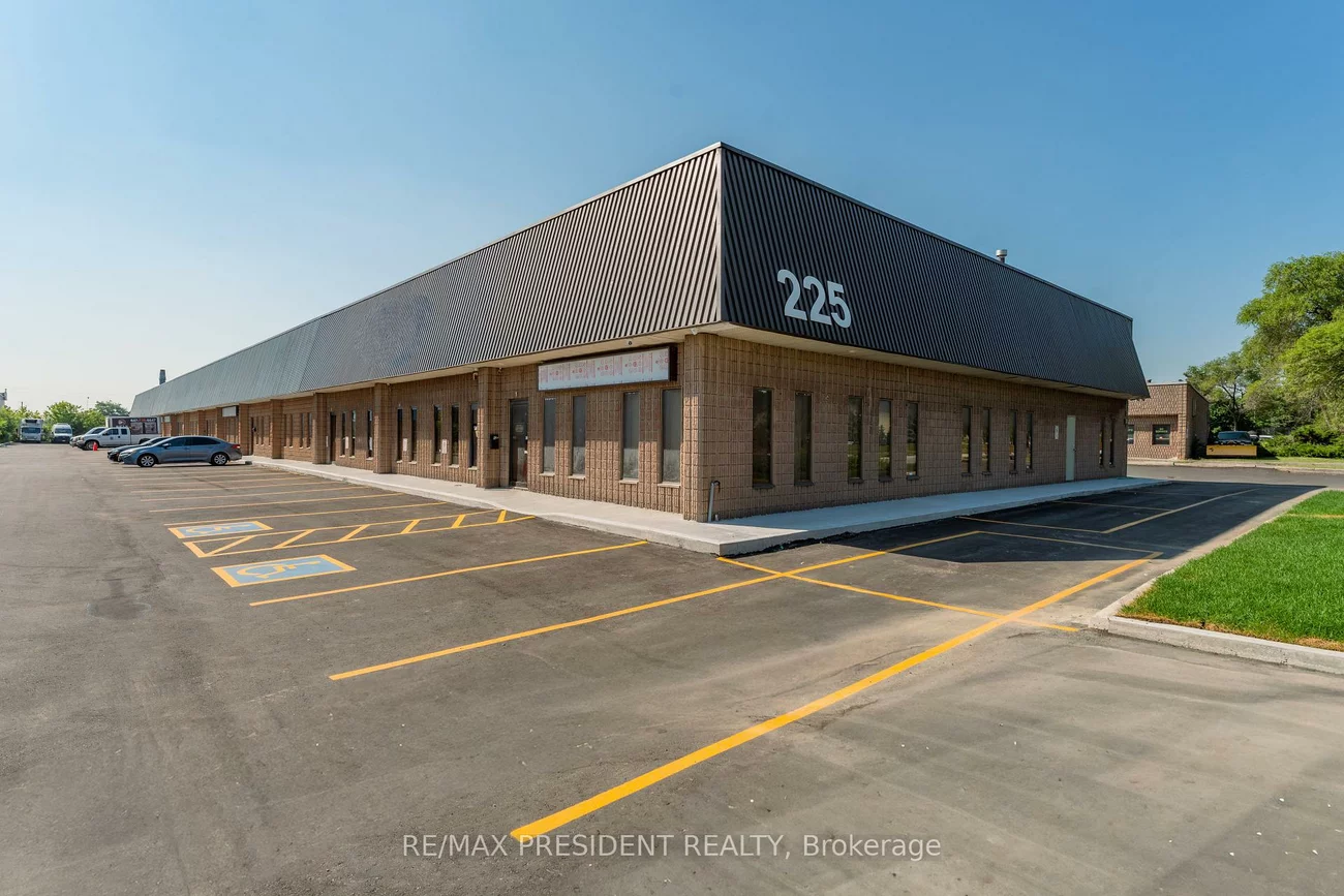 225, Advance, Steeles Industrial, Brampton