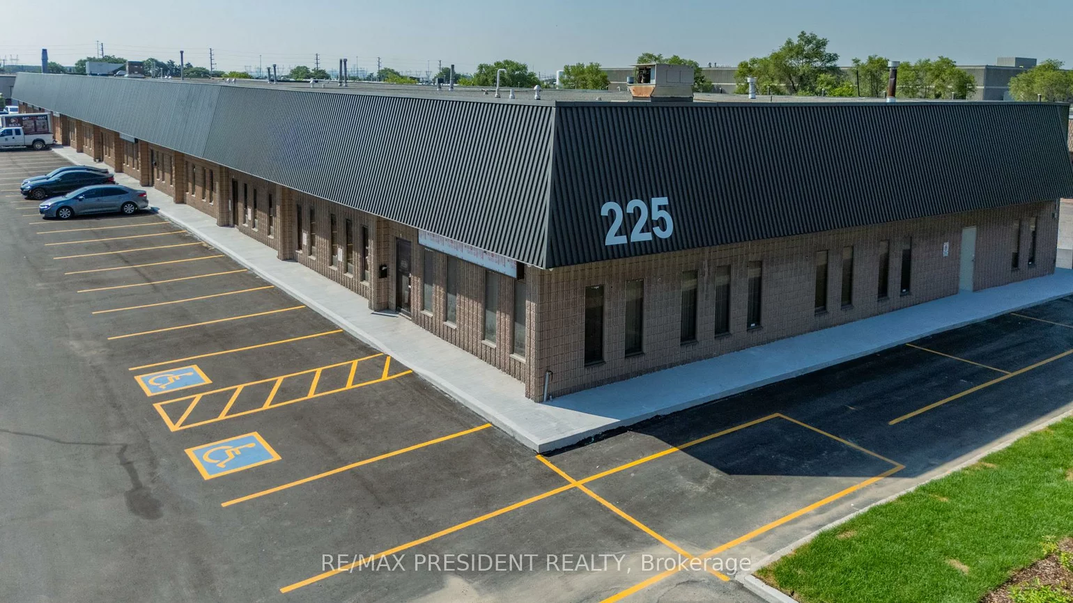 225, Advance, Steeles Industrial, Brampton