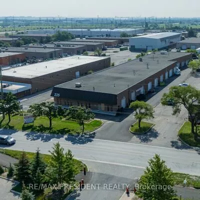 225, Advance, Steeles Industrial, Brampton