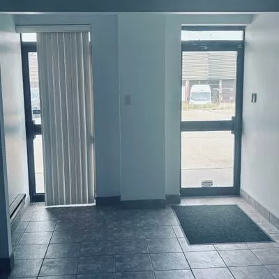 18, Automatic, Gore Industrial North, Brampton