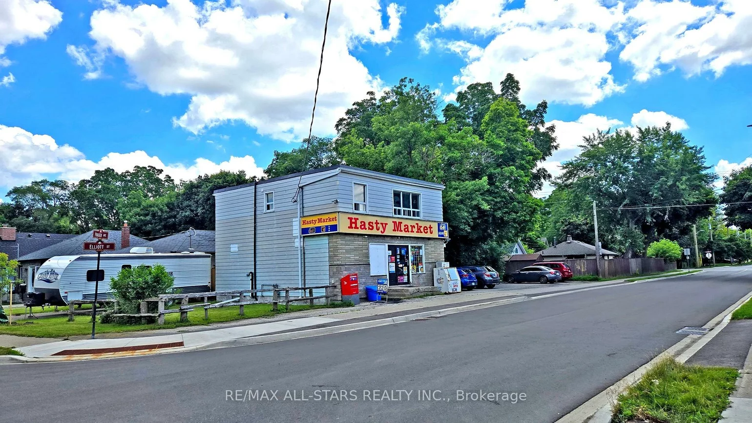 88, Elliott, Downtown Brampton, Brampton