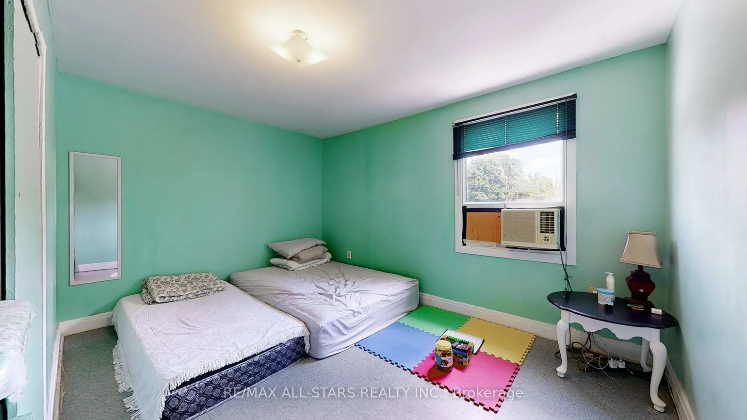 88, Elliott, Downtown Brampton, Brampton