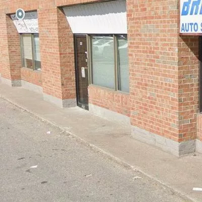 8, Strathearn, Steeles Industrial, Brampton