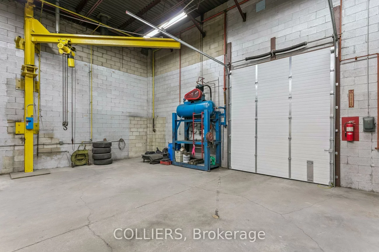 21, Kenview, Parkway Belt Industrial Area, Brampton