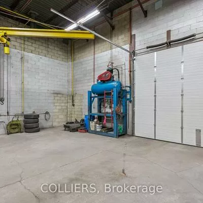 21, Kenview, Parkway Belt Industrial Area, Brampton