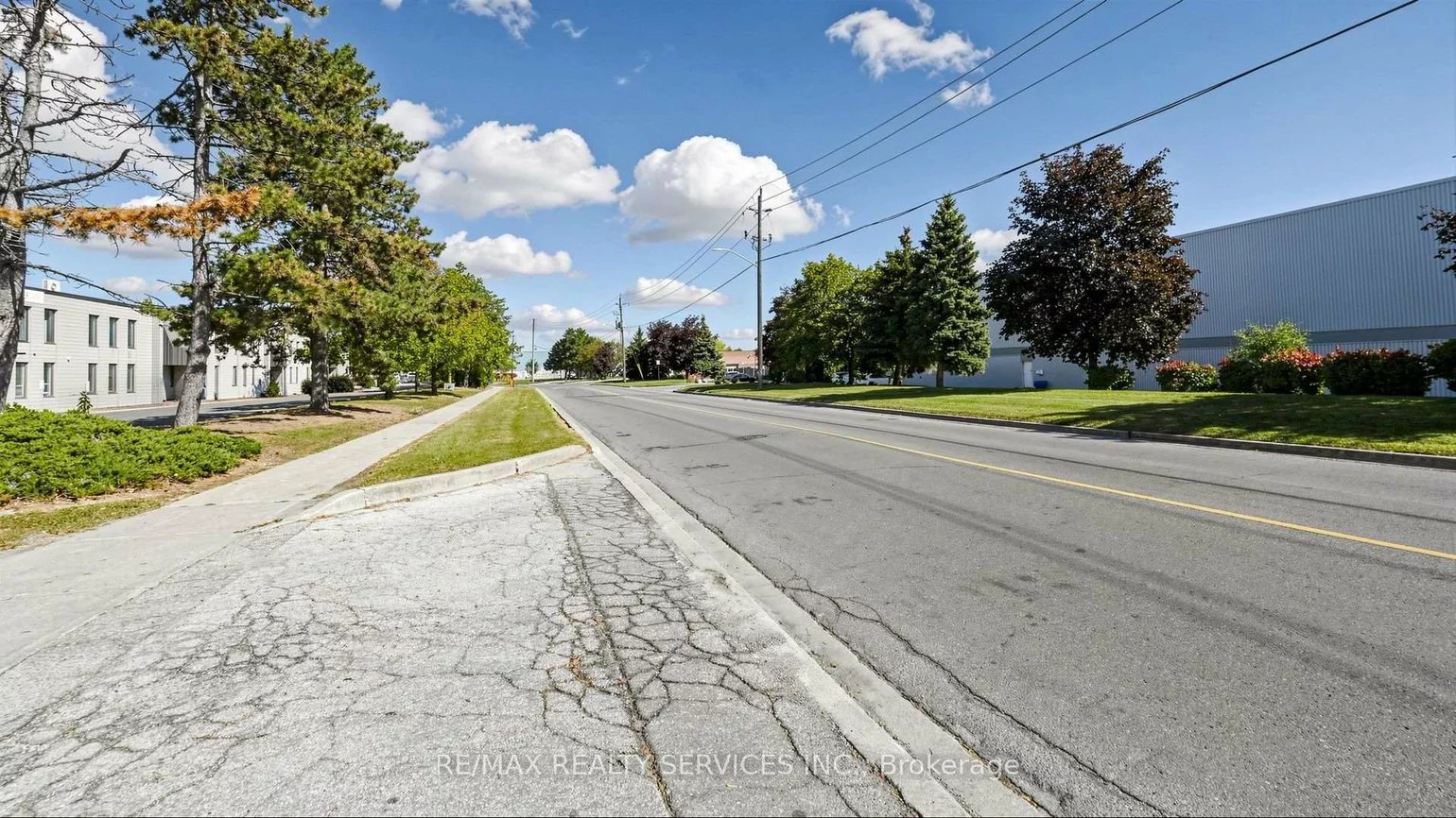44, Automatic, Gore Industrial North, Brampton