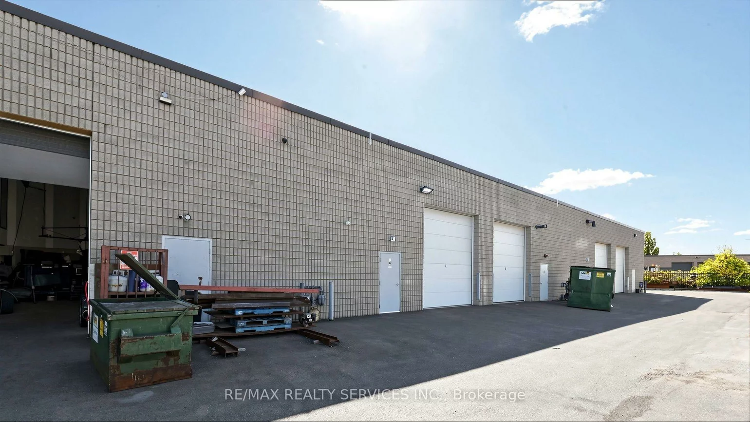 44, Automatic, Gore Industrial North, Brampton