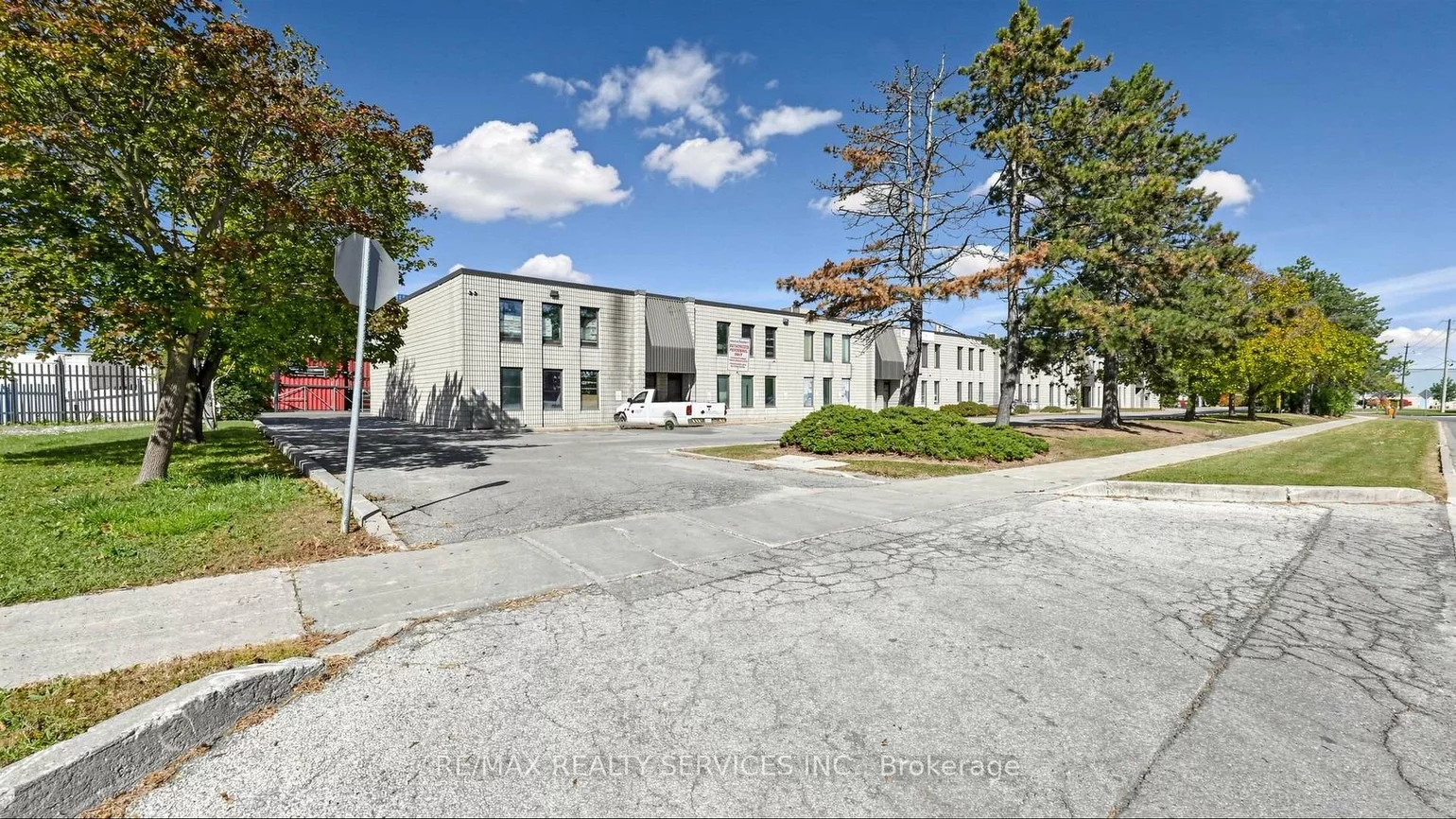 44, Automatic, Gore Industrial North, Brampton