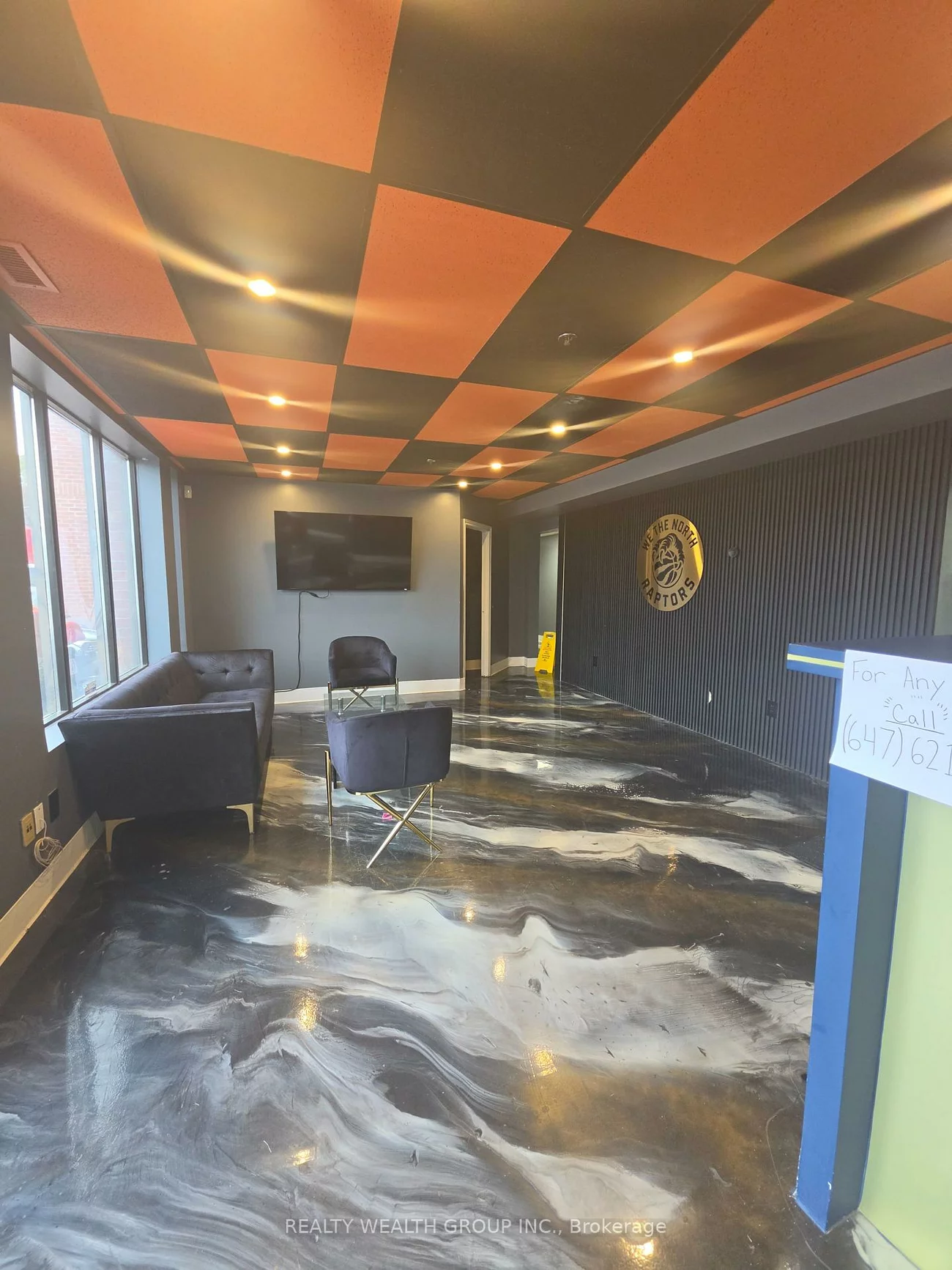 23, Strathearn, Steeles Industrial, Brampton