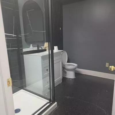 23, Strathearn, Steeles Industrial, Brampton