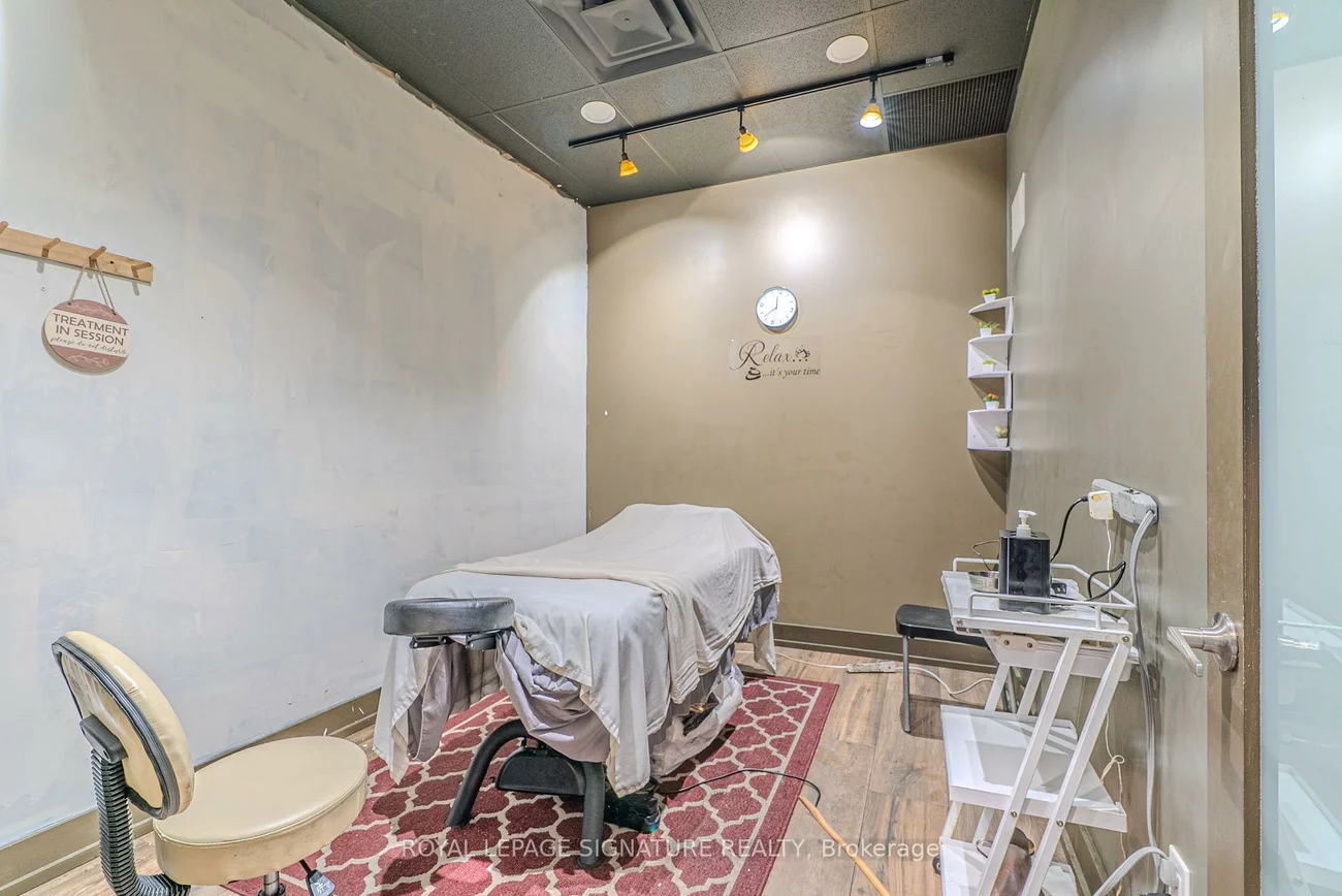 18, Corporation, Bramalea North Industrial, Brampton