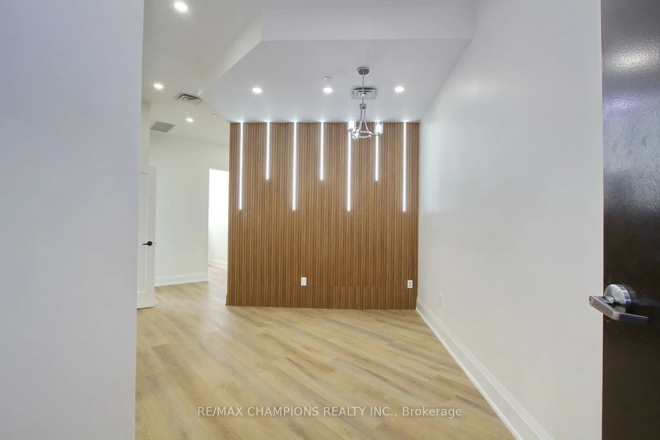 6475, Mayfield, Vales of Castlemore North, Brampton