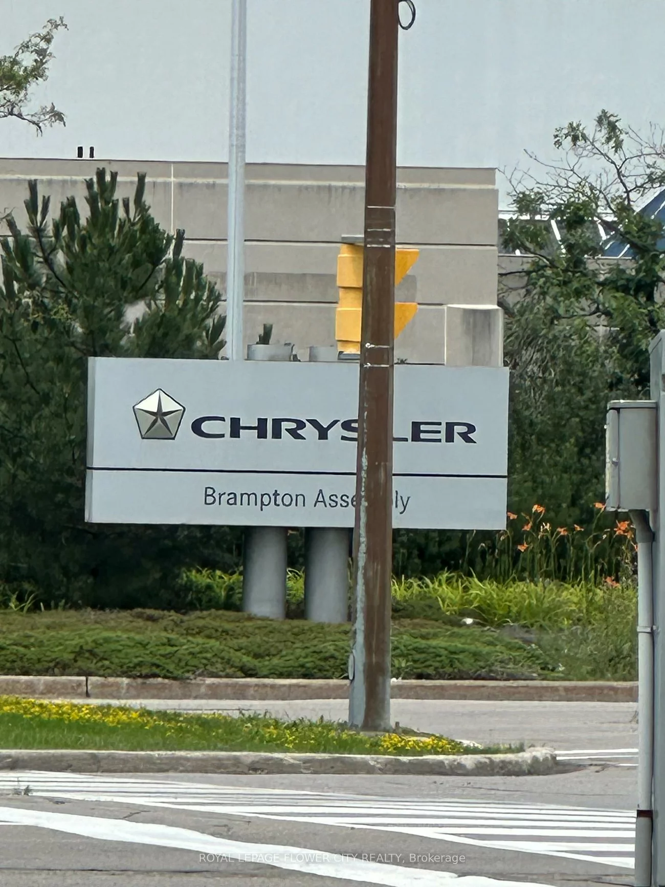 490, Chrysler, Bramalea North Industrial, Brampton