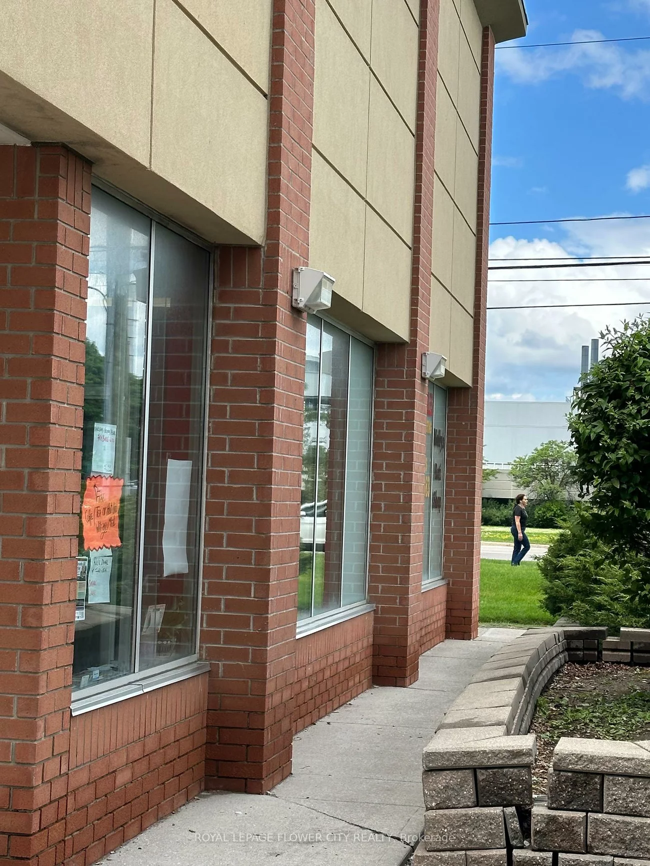 490, Chrysler, Bramalea North Industrial, Brampton