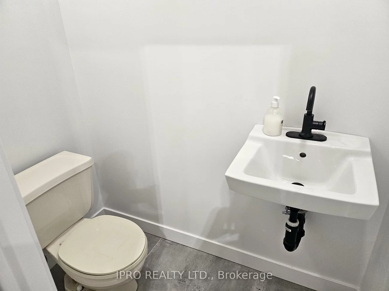 1, Marconi, Bolton West, Caledon