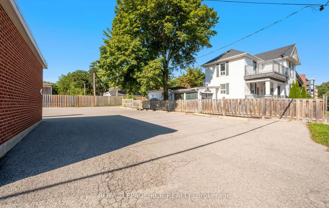33, King, Bolton West, Caledon