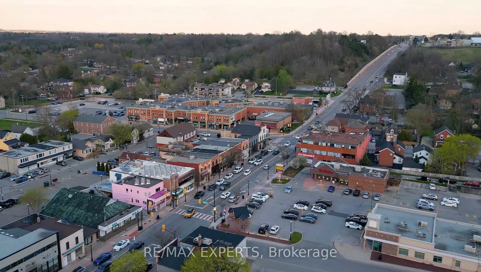 23, King, Bolton North, Caledon