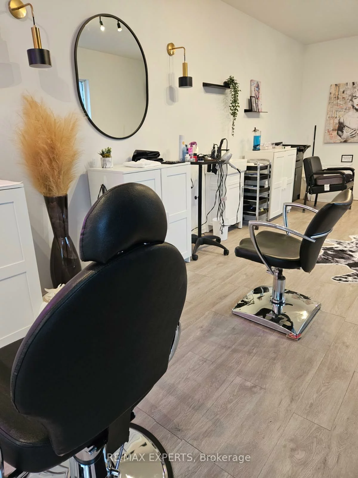 23, King, Bolton North, Caledon