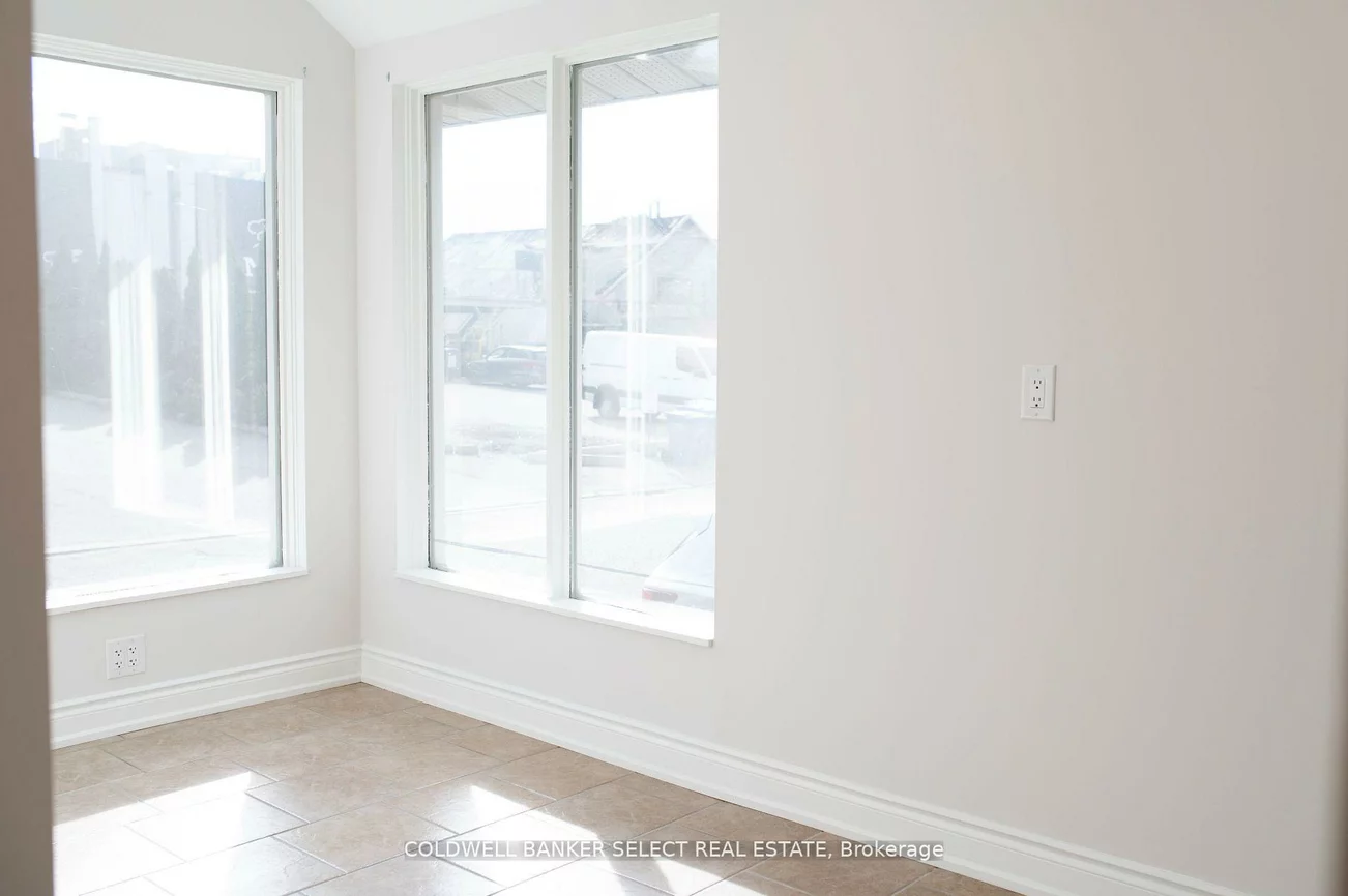 15, Chapel, Bolton East, Caledon