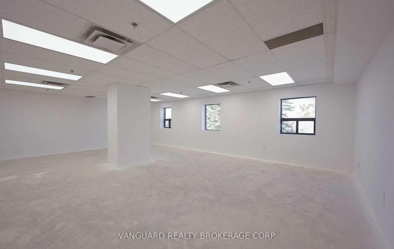 13, Holland, Bolton West, Caledon