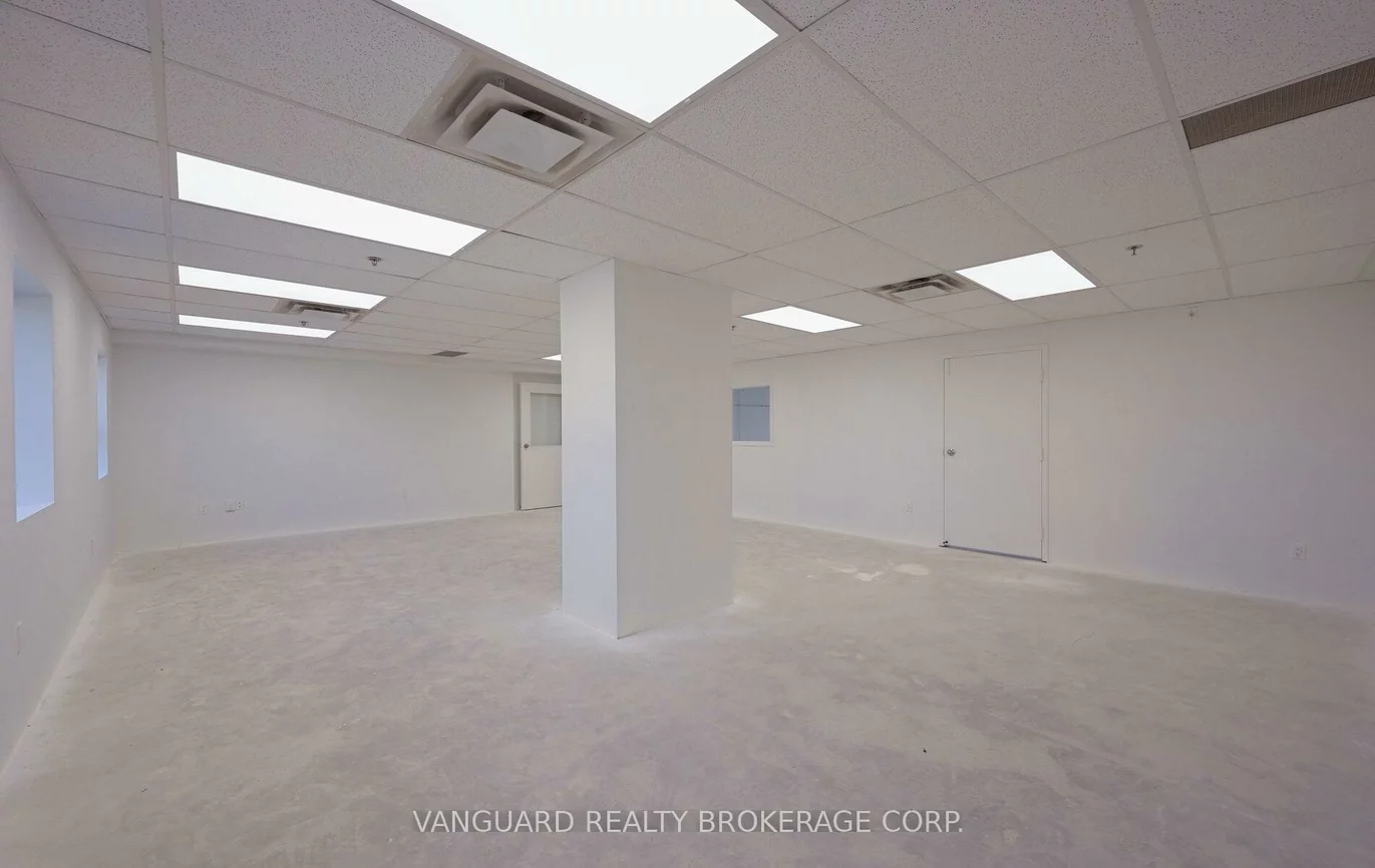 13, Holland, Bolton West, Caledon