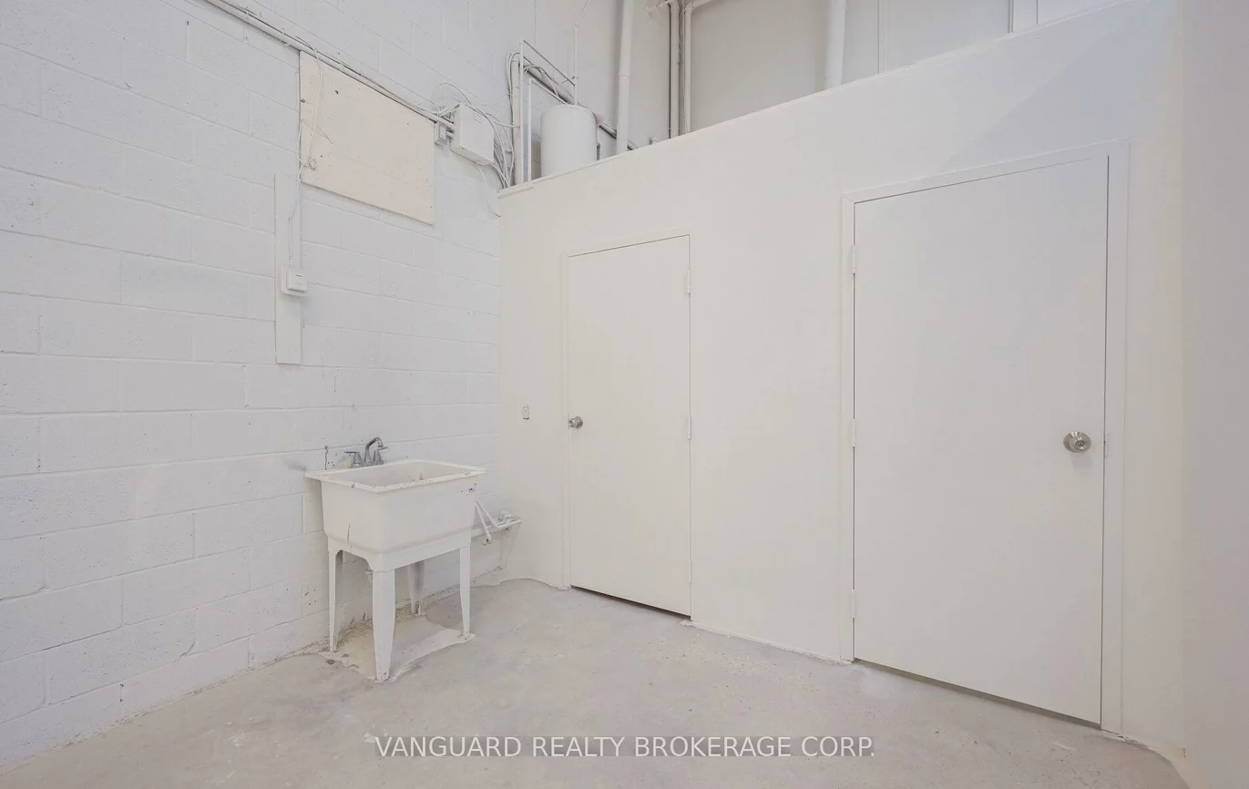 13, Holland, Bolton West, Caledon