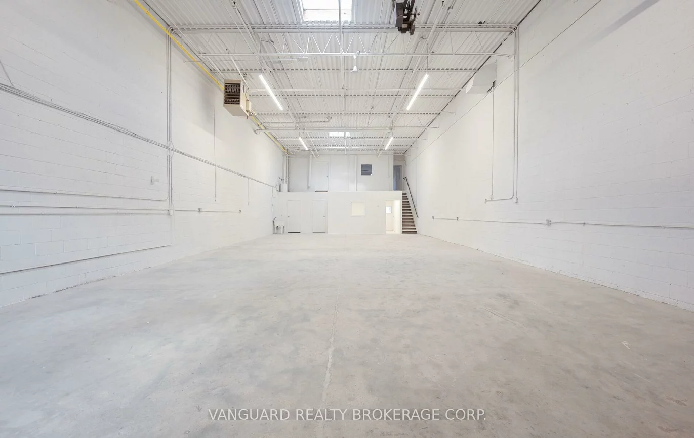 13, Holland, Bolton West, Caledon