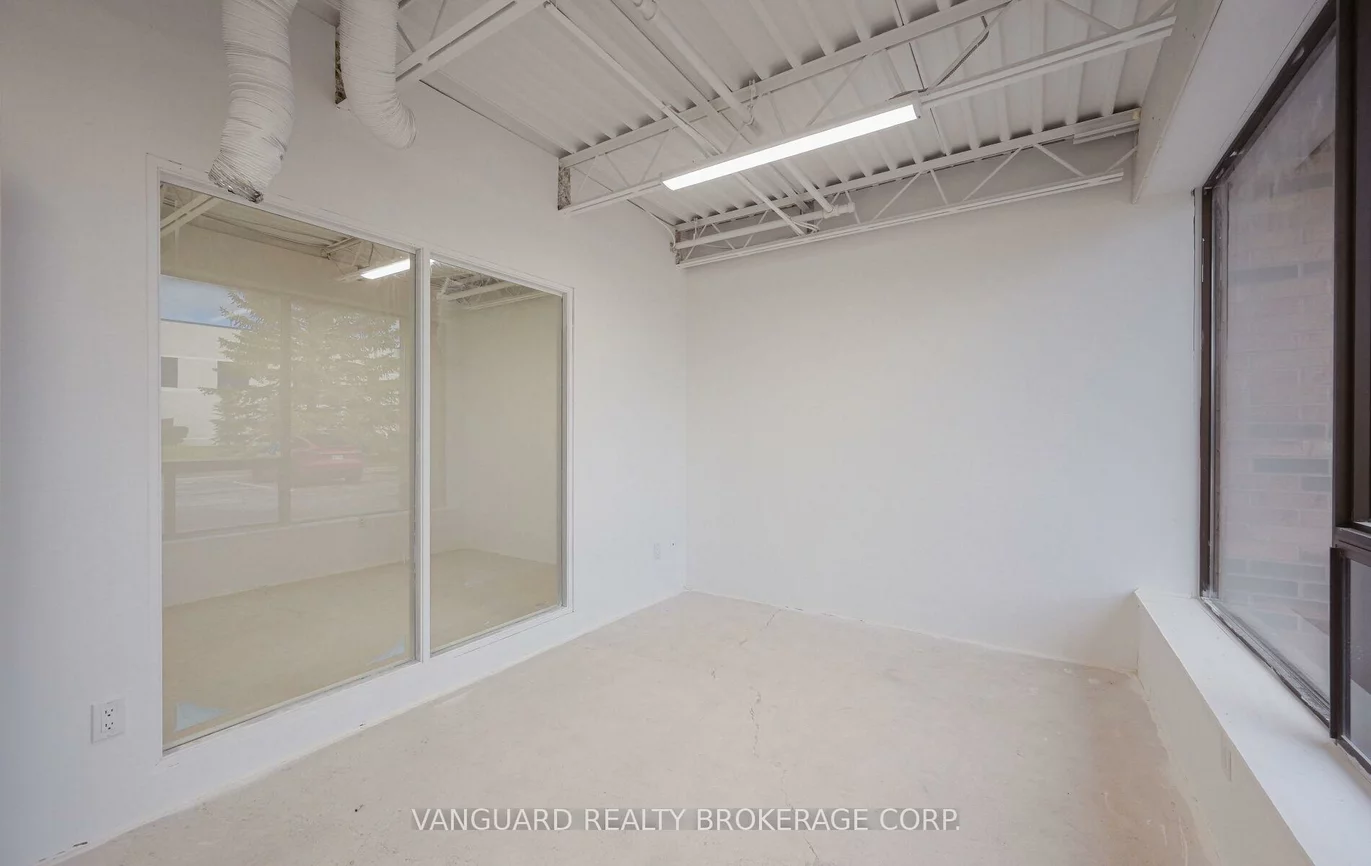 13, Holland, Bolton West, Caledon