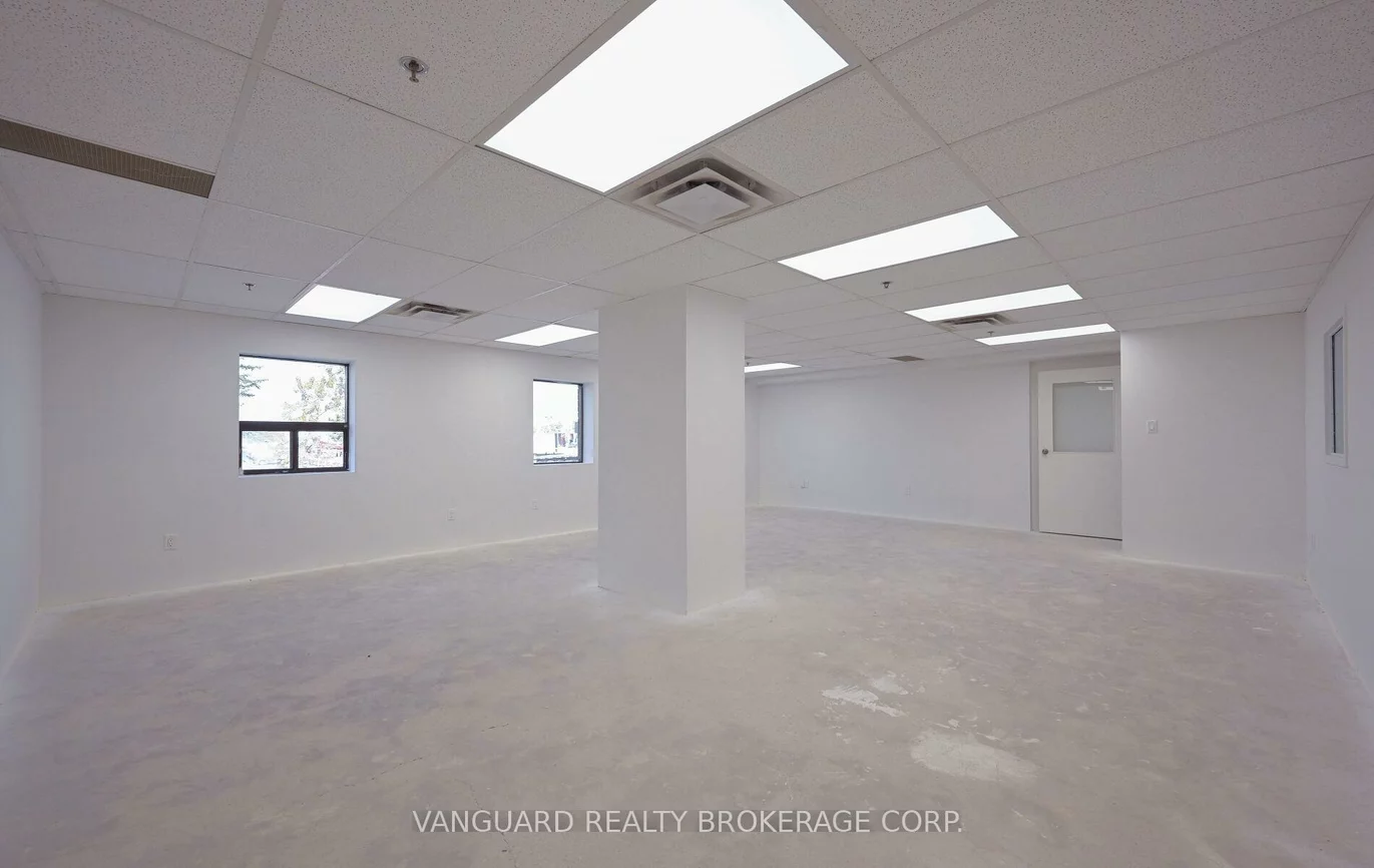 13, Holland, Bolton West, Caledon