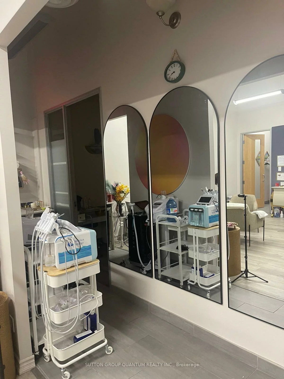 1, QUEENSGATE, Bolton East, Caledon