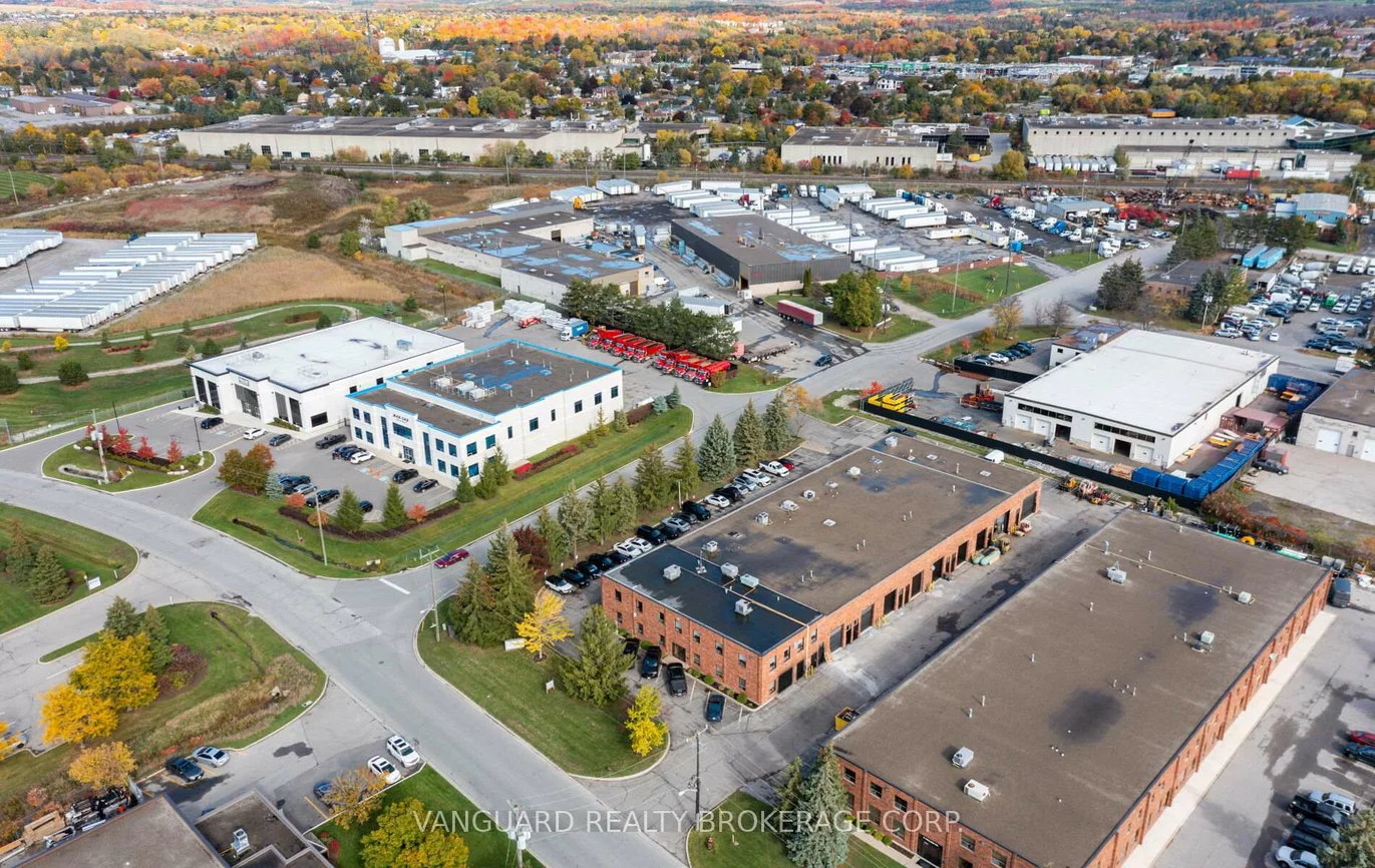 13, Holland, Bolton West, Caledon