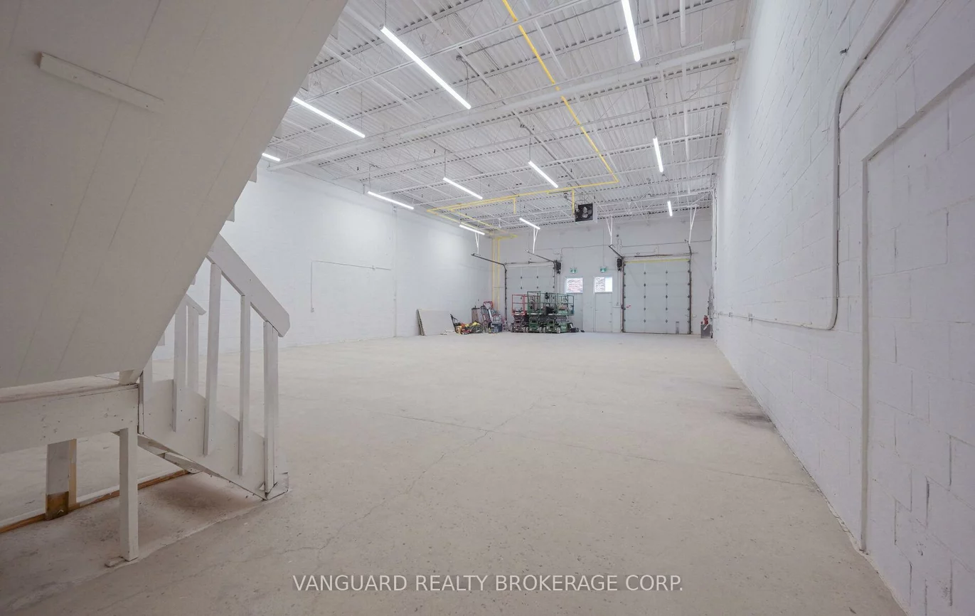 13, Holland, Bolton West, Caledon