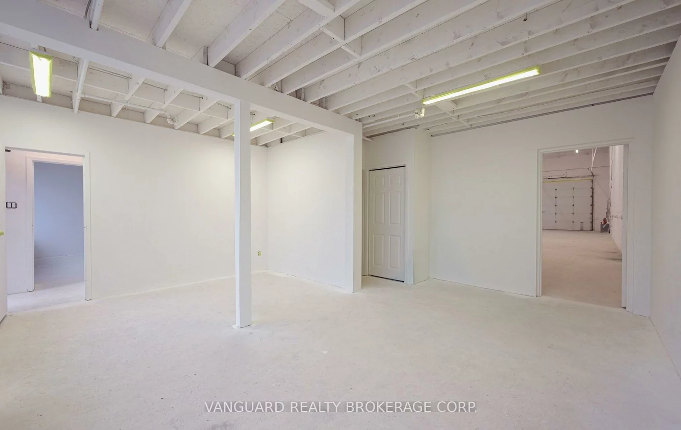 13, Holland, Bolton West, Caledon