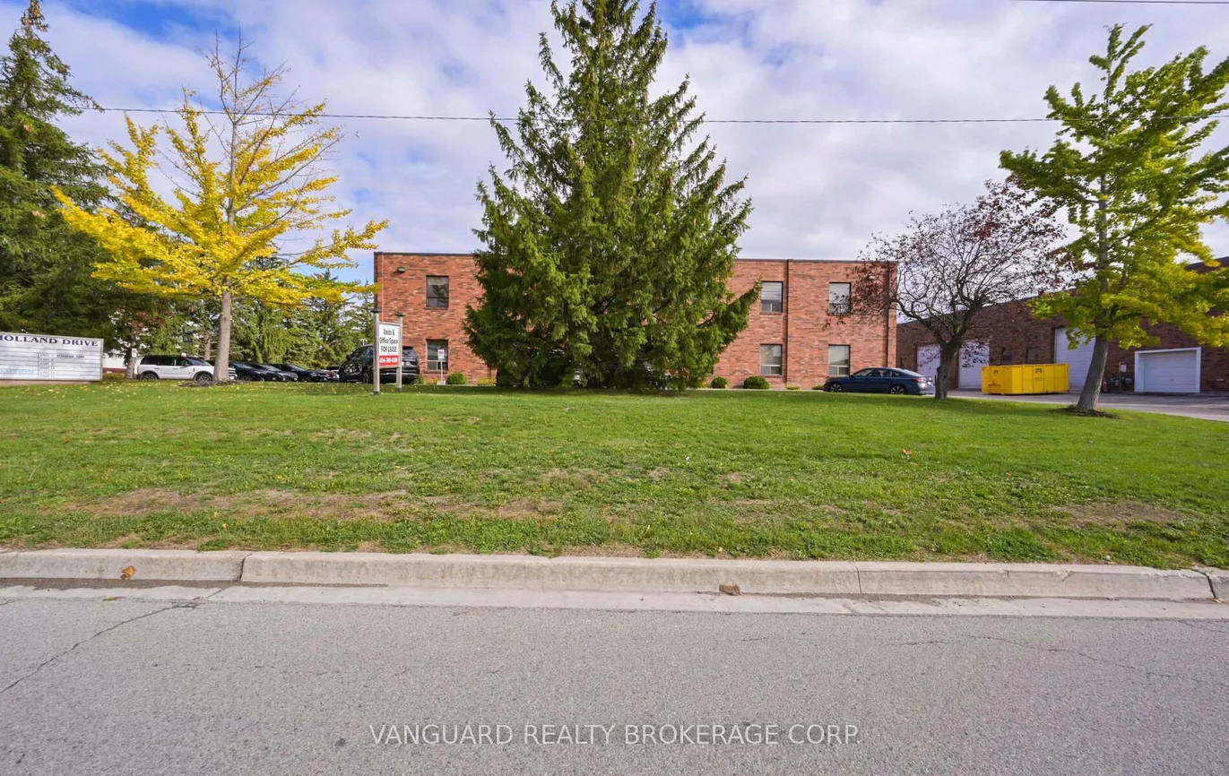 13, Holland, Bolton West, Caledon