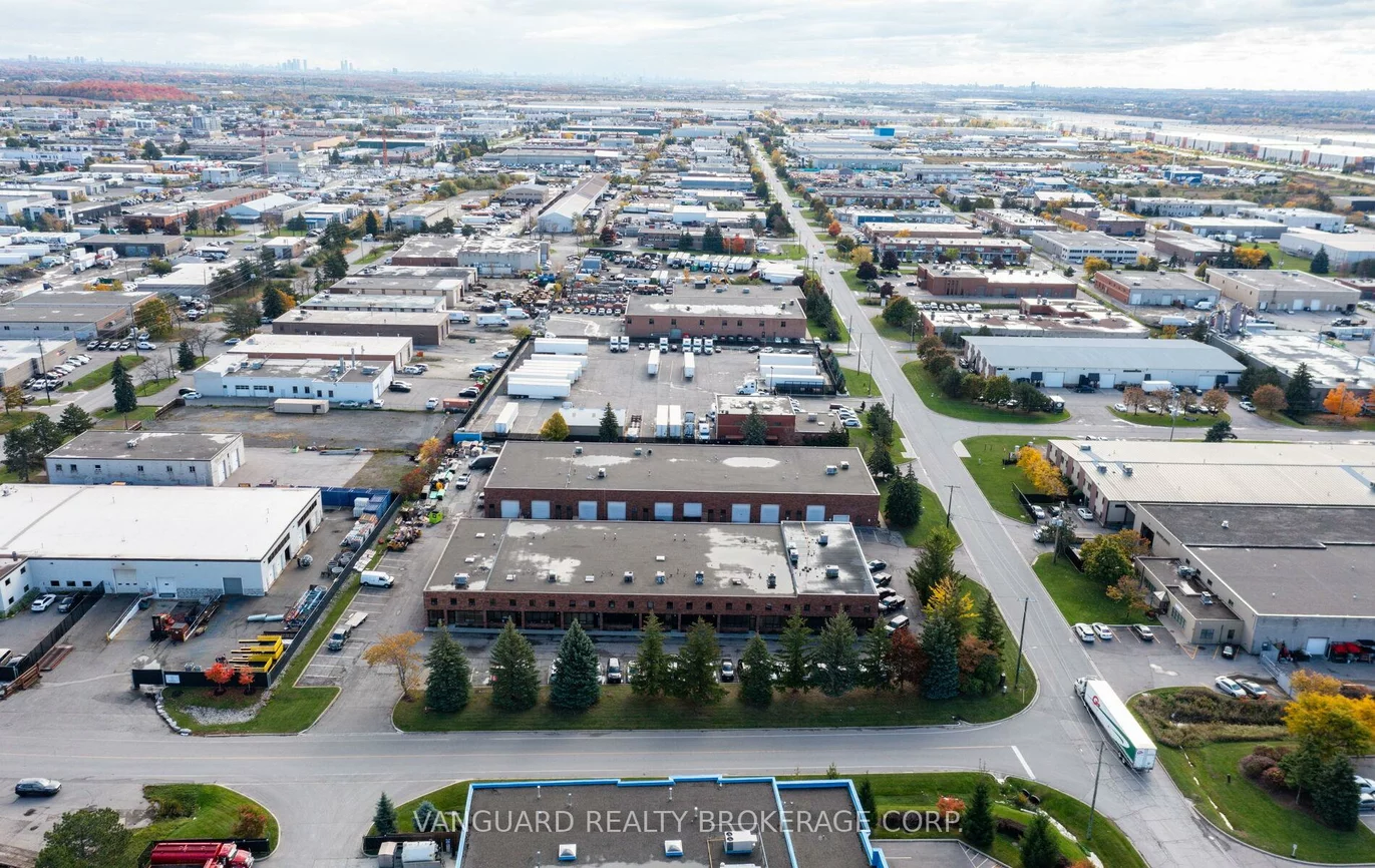 13, Holland, Bolton West, Caledon