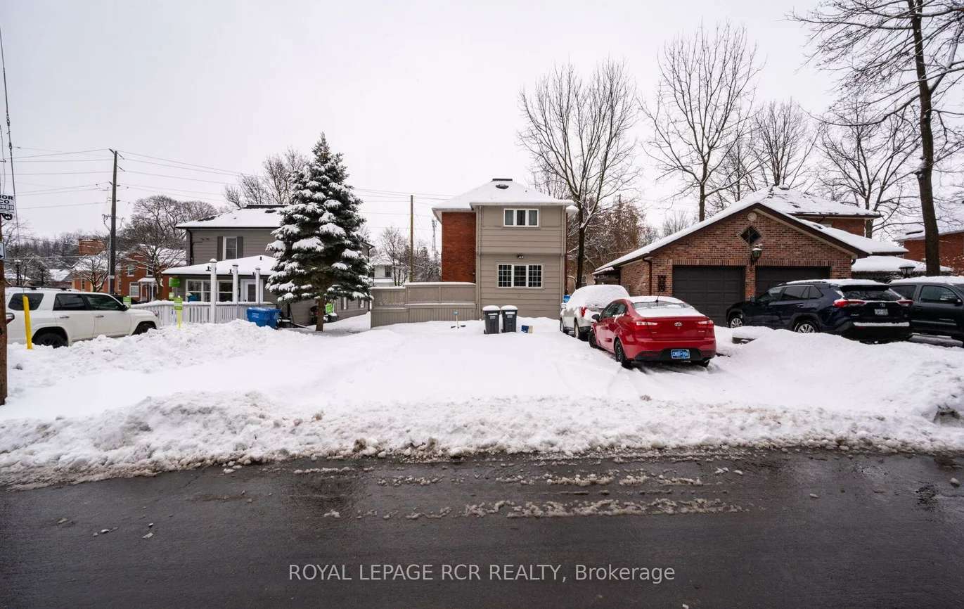 69, King, Bolton West, Caledon