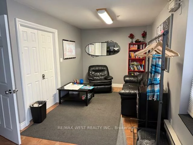 1, Marconi, Bolton West, Caledon