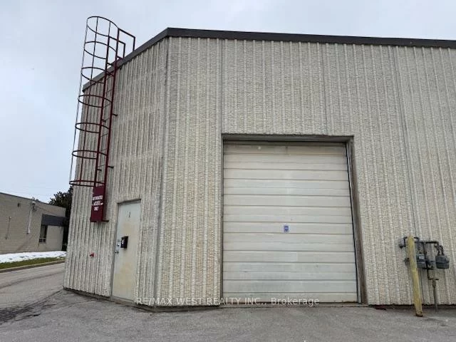 1, Marconi, Bolton West, Caledon