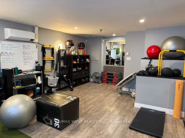 1, Marconi, Bolton West, Caledon