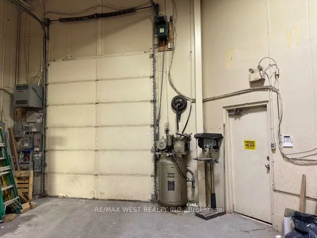 1, Marconi, Bolton West, Caledon