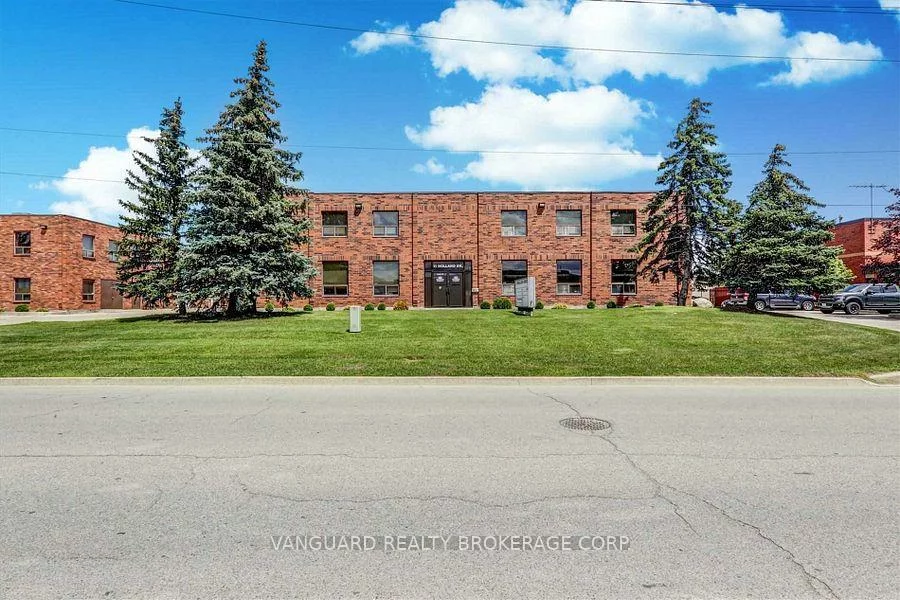 11, Holland, Bolton West, Caledon