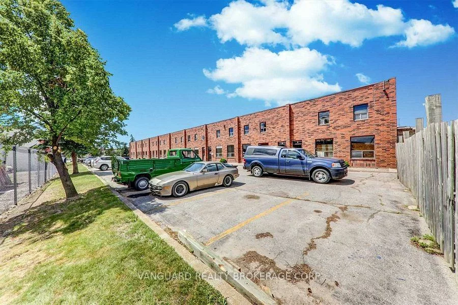 11, Holland, Bolton West, Caledon