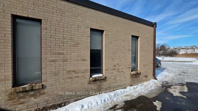 650, Hardwick, Bolton West, Caledon