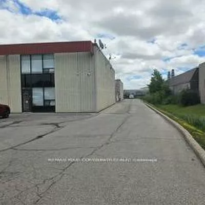 1, Marconi, Bolton West, Caledon
