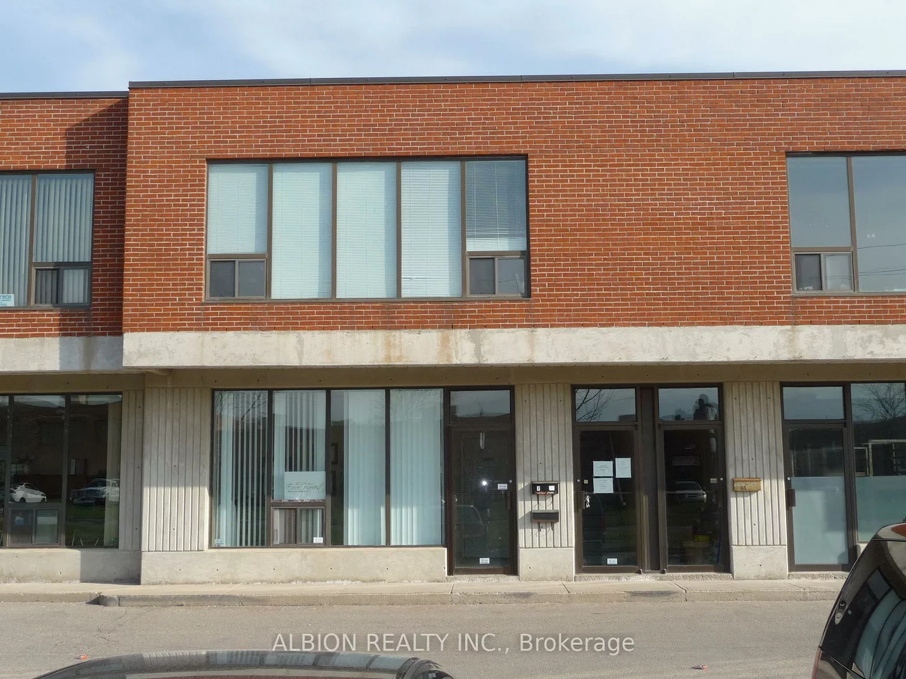 290, Healey, Bolton West, Caledon