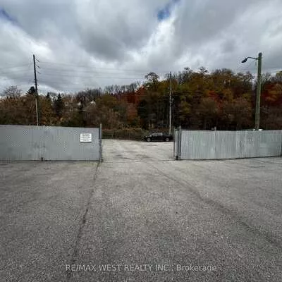15, Mill, Bolton North, Caledon