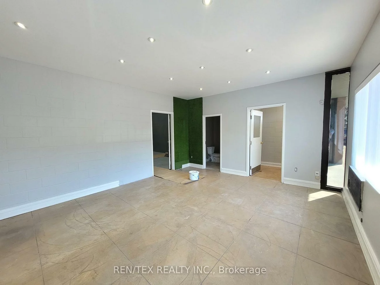 4, Marconi, Bolton West, Caledon