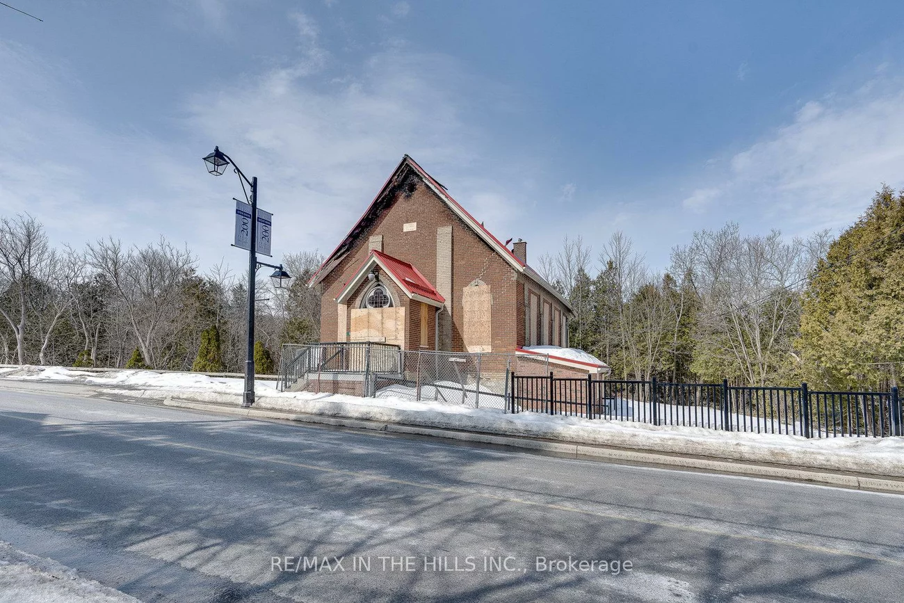 1532, Queen, Alton, Caledon